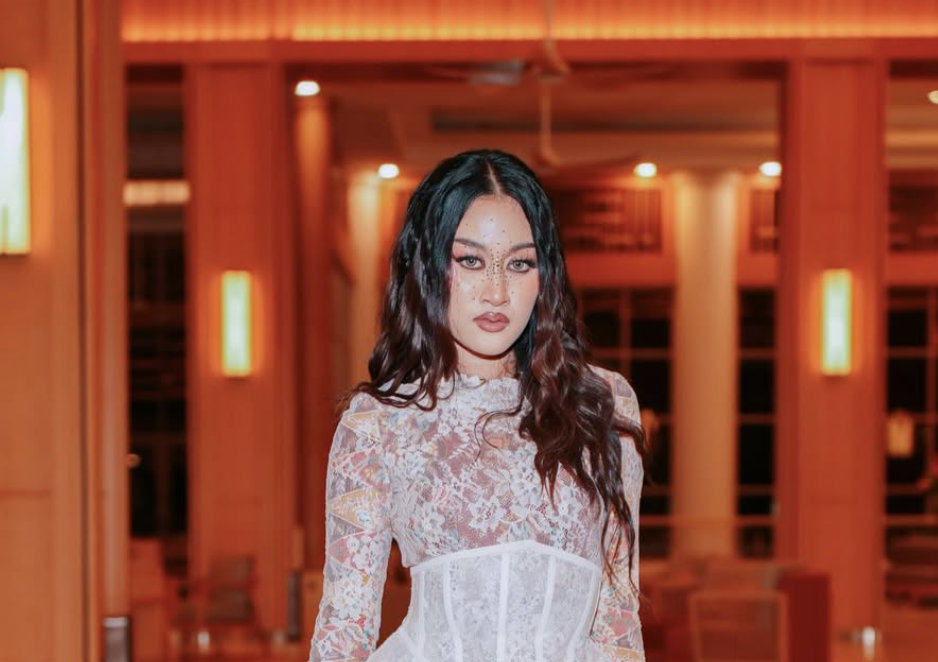 Aisha Retno Sasar Takhta Puteri Gunung Ledang